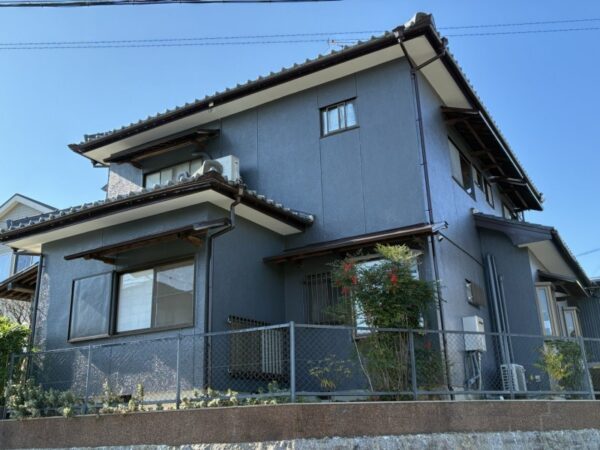 (株)鳥居建設様施工のお住まいの岡崎市細川町  T様邸 外壁塗装・ベランダ防水施工事例