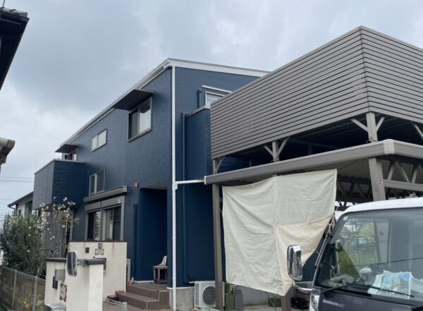 愛知不動産様施工のお住まいの豊田市前山町 O様邸 外壁塗装・庇取り付け施工事例