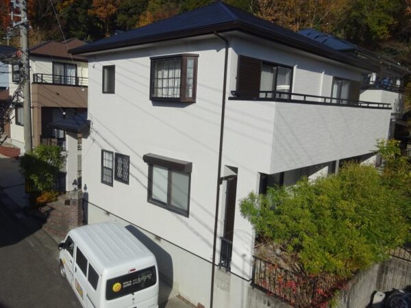 内田橋住宅様施工のお住まいの岡崎市真福寺町 Y様邸 外壁塗装・ベランダ防水・屋根カバー工法施工事例