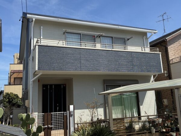 株式会社新日鉄都市開発様施工のお住まいの東海市名和町 M様邸 外壁塗装・ベランダ防水・付帯部板金・屋根カバー工法施工事例　