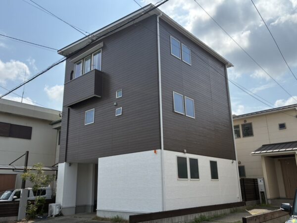 ウッドフレンズ様施工のお住まいの刈谷市稲場町 T様邸 外壁塗装施工事例