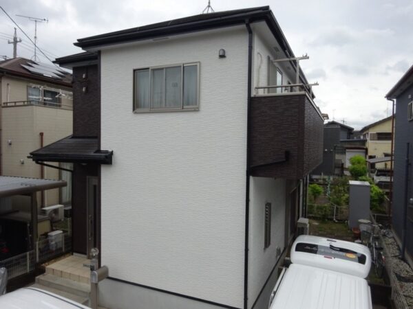 一建設様施工のお住まいの岡崎市栄町 S様邸 外壁塗装・ベランダ防水施工事例